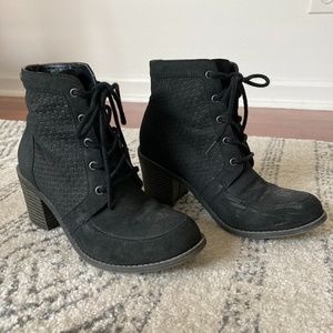 Roxy Size 6 Black Ankle Boots/Booties